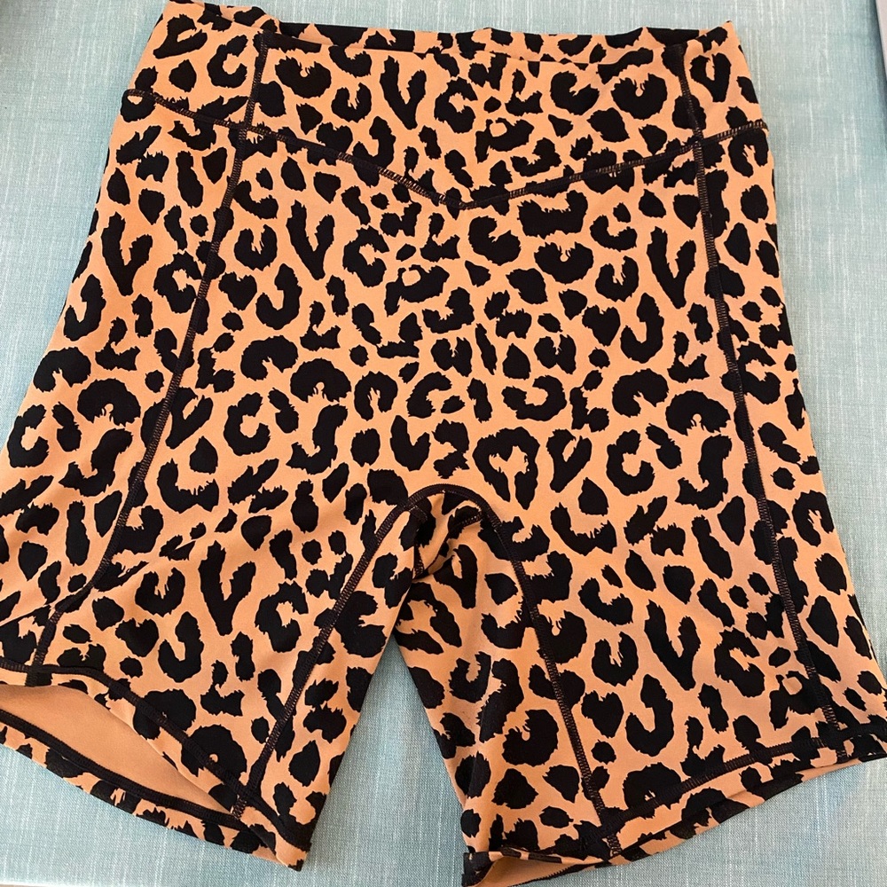 Balance Athletica king Cheetah biker short